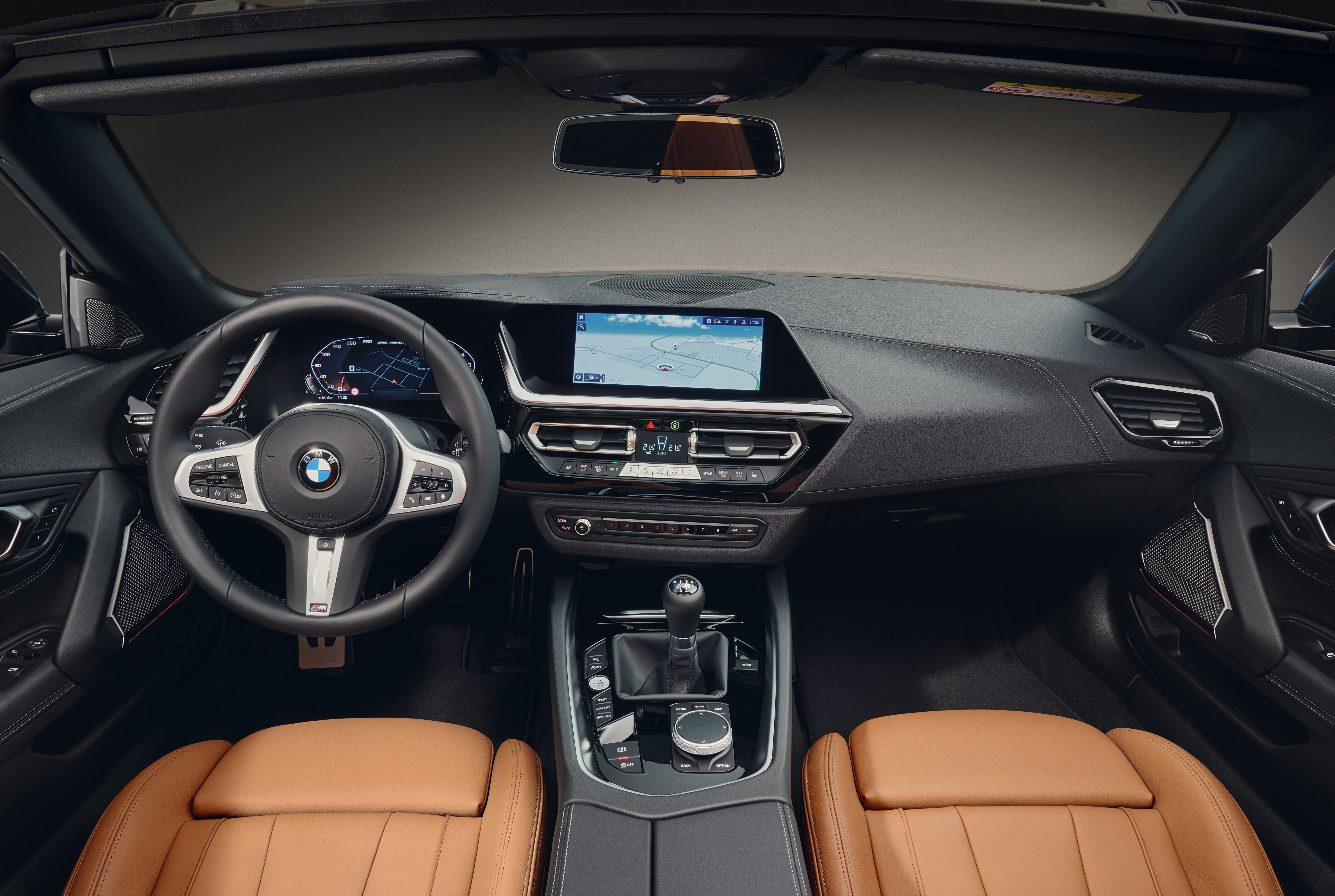 The BMW Z4 M40i with manual gearbox – Interior (01/2024).